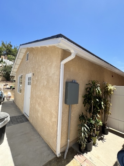 1529 Duarte Place