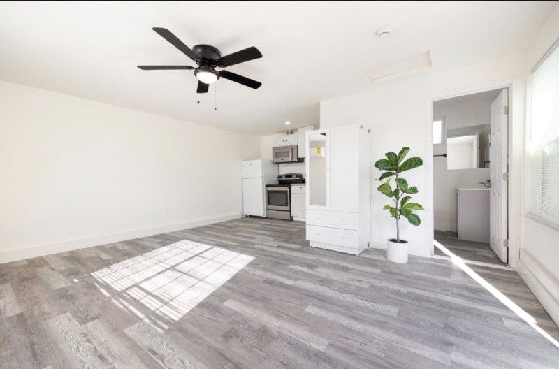 4344 Keeler Avenue - 1